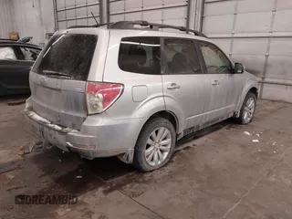 2012 Subaru Forester 2.5X Premium with VIN JF2SHBCC4CH459509, listed as a IAAI auction lot 41504125 with 189,749 mi miles. Bid and sale history available at carsss.com. Image 4.