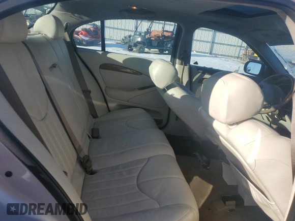2001 Jaguar S-Type with VIN SAJDA01PX1GM07098, listed as a Copart auction lot 41998545 with 57,362 mi miles and Clean Title. Bid and sale history available at DreamBid. Image 10.