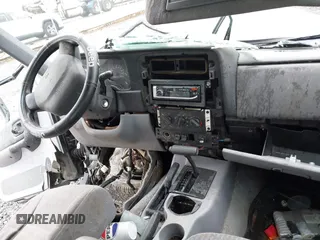 1998 Jeep Cherokee Sport z VIN 1J4FJ68S7WL264849, wystawiony jako IAAI lot #41931068 z przebiegiem Nie podano mil oraz . Historia ofert i sprzedaży dostępna na DreamBid. Obrazek 5.