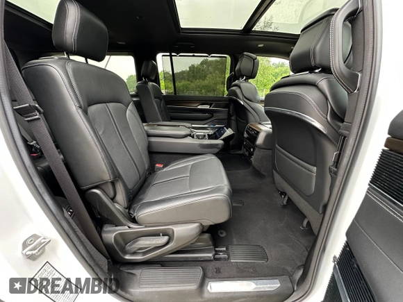 2022 Jeep Grand Wagoneer Series I with VIN 1C4SJVEJ7NS191397, listed as a Copart auction lot 60571015 with 18,595 mi miles and Clean title. Bid and sale history available at DreamBid. Image 6.