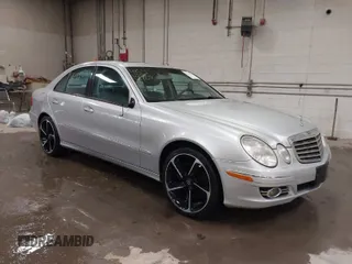 2008 Mercedes-Benz E-Class Luxury 3.5L with VIN WDBUF87X68B298019, listed as a IAAI auction lot 41540920 with 180,091 mi miles. Bid and sale history available at carsss.com. Image 1.