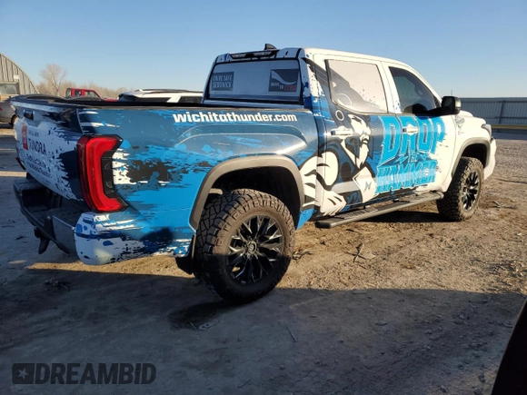 2022 Toyota Tundra 4WD SR5 with VIN 5TFLA5DB0NX053282, listed as a Copart auction lot 83997254 with 13,072 mi miles and Salvage Title. Bid and sale history available at carsss.com. Image 3.
