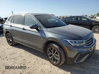 2022 Volkswagen Tiguan SE z VIN 3VV2B7AX8NM168482, wystawiony jako Copart lot #52752595 z przebiegiem 65 045 mil mil oraz Szkoda całkowita • Salvage title. Historia ofert i sprzedaży dostępna na DreamBid. Obrazek 4.