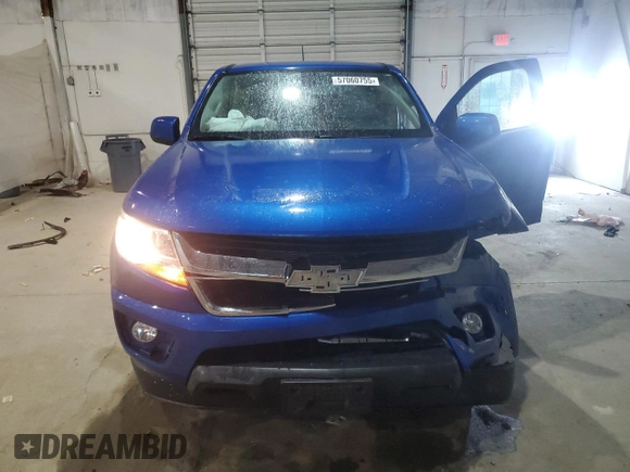 2019 Chevrolet Colorado 4WD LT with VIN 1GCGTCEN6K1137954, listed as a Copart auction lot 57060755 with 32,589 mi miles and Salvage title. Bid and sale history available at DreamBid. Image 5.