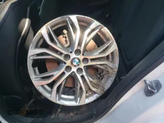 2022 BMW X2 xDrive28i z VIN WBXYJ1C02N5U27145, wystawiony jako Copart lot #56110705 z przebiegiem Nie podano mil oraz Szkody całkowita. Historia ofert i sprzedaży dostępna na DreamBid. Obrazek 13.