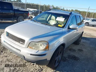 2007 Volvo XC90 V8 with VIN YV4CZ852271332101, listed as a IAAI auction lot 41187358 with 222,954 mi miles. Bid and sale history available at carsss.com. Image 2.