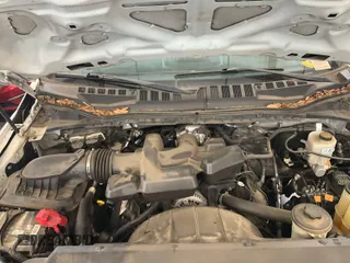2019 Ford F-250 XL z VIN 1FT7X2B63KEC14817, wystawiony jako IAAI lot #42639323 z przebiegiem 173 427 mil mil oraz . Historia ofert i sprzedaży dostępna na DreamBid. Obrazek 17.