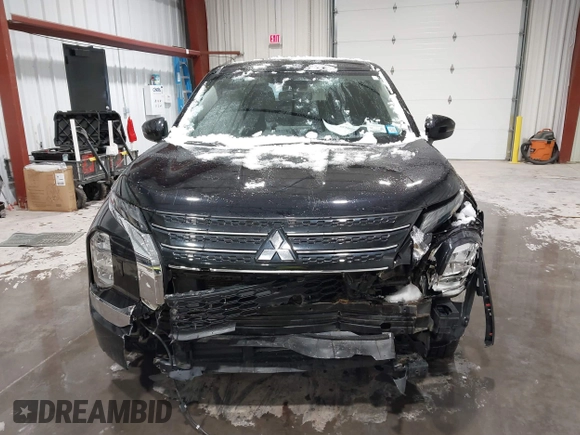 2022 Mitsubishi Outlander ES with VIN JA4J4TA84NZ061959, listed as a IAAI auction lot 41590163 with 21,339 mi miles. Bid and sale history available at carsss.com. Image 12.