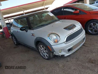 2011 MINI Hardtop S with VIN WMWSV3C56BTY15109, listed as a IAAI auction lot 42506082 with 93,443 mi miles and . Bid and sale history available at DreamBid. Image 1.