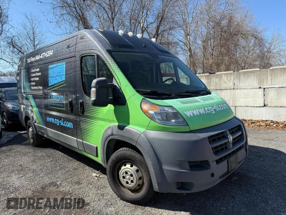2014 Ram ProMaster Cargo with VIN 3C6URVHG4EE122713, listed as a Copart auction lot 53986395 with 304,967 mi miles and Clean Title. Bid and sale history available at carsss.com. Image 1.