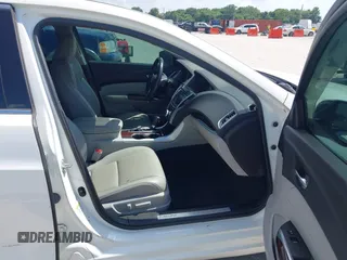 2017 Acura TLX with VIN 19UUB1F34HA010640, listed as a IAAI auction lot 42569091 with 98,310 mi miles and . Bid and sale history available at DreamBid. Image 5.