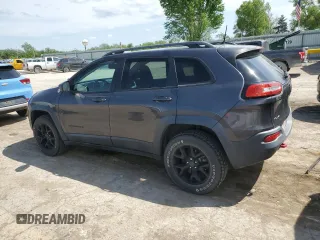 2017 Jeep Cherokee Trailhawk with VIN 1C4PJMBS0HW589626, listed as a Copart auction lot 53981435 with 105,318 mi miles and Salvage title. Bid and sale history available at DreamBid. Image 2.