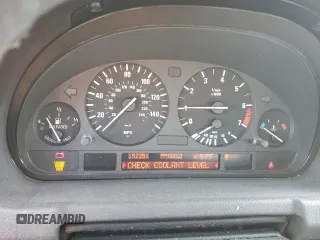 2005 BMW X5 3.0i with VIN 5UXFA13525LY02042, listed as a Copart auction lot 58061944 with 152,251 mi miles and Salvage Title. Bid and sale history available at carsss.com. Image 9.