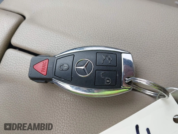 2012 Mercedes-Benz E 350 Luxury with VIN WDDHF8JB7CA624737, listed as a IAAI auction lot 41914956 with 94,159 mi miles and . Bid and sale history available at DreamBid. Image 11.