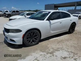 2017 Dodge Charger SXT z VIN 2C3CDXHG9HH528210, wystawiony jako Copart lot #60850225 z przebiegiem 134 625 mil mil oraz Czysty tytuł • Clean title. Historia ofert i sprzedaży dostępna na DreamBid. Obrazek 1.