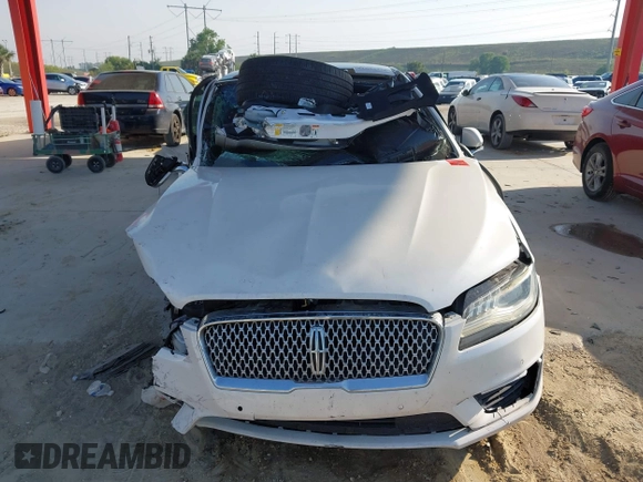 2017 Lincoln MKZ Reserve with VIN 3LN6L5EC1HR613057, listed as a IAAI auction lot 41633326 with 124,909 mi miles and . Bid and sale history available at DreamBid. Image 12.