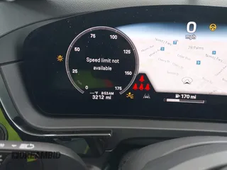 2024 Porsche Cayenne z VIN WP1AA2AY6RDA14314, wystawiony jako IAAI lot #42439986 z przebiegiem 3 212 mil mil oraz . Historia ofert i sprzedaży dostępna na DreamBid. Obrazek 16.