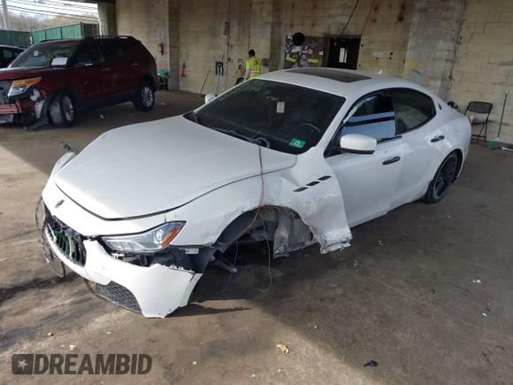 2015 Maserati Ghibli z VIN ZAM57XSA9F1141342, wystawiony jako IAAI lot #42118941 z przebiegiem 77 473 mil mil oraz . Historia ofert i sprzedaży dostępna na DreamBid. Obrazek 18.