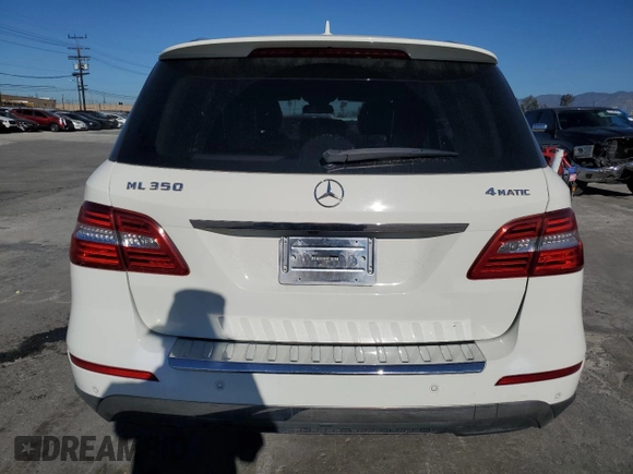 2012 Mercedes-Benz M 350 z VIN 4JGDA5HBXCA036533, wystawiony jako Copart lot #46351995 z przebiegiem 158 298 mil mil oraz Szkoda całkowita • Salvage title. Historia ofert i sprzedaży dostępna na DreamBid. Obrazek 6.