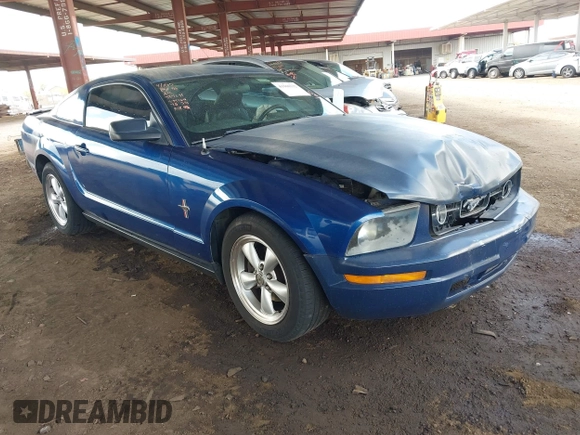 2007 Ford Mustang Deluxe with VIN 1ZVFT80N575334160, listed as a IAAI auction lot 41960332 with 160,283 mi miles. Bid and sale history available at carsss.com. Image 1.