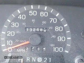 2000 Ford Econoline Cargo Commercial with VIN 1FTNE24L7YHB21192, listed as a IAAI auction lot 41470470 with 132,688 mi miles and . Bid and sale history available at carsss.com. Image 15.