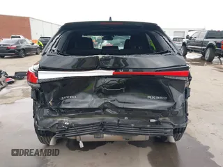 2024 Lexus RX 350 z VIN 2T2BAMBA4RC026361, wystawiony jako IAAI lot #41364276 z przebiegiem 15 528 mil mil oraz . Historia ofert i sprzedaży dostępna na DreamBid. Obrazek 17.