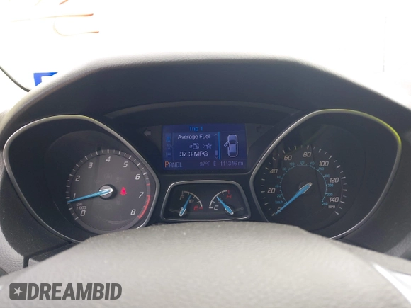 2013 Ford Focus SE z VIN 1FADP3F23DL159239, wystawiony jako IAAI lot #42076471 z przebiegiem 111 346 mil mil oraz . Historia ofert i sprzedaży dostępna na DreamBid. Obrazek 7.