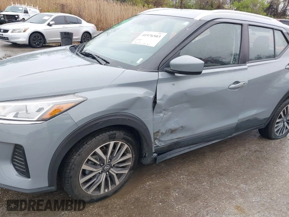 2021 Nissan Kicks SV with VIN 3N1CP5CVXML490990, listed as a IAAI auction lot 41976503 with 72,379 mi miles and . Bid and sale history available at DreamBid. Image 6.