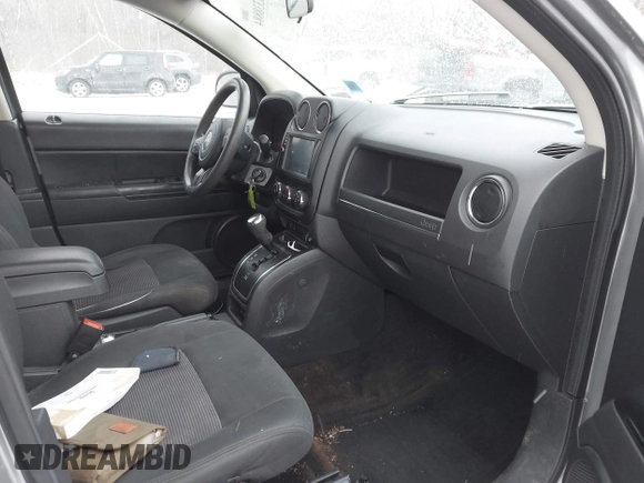 2013 Jeep Compass Sport with VIN 1C4NJDBB4DD280285, listed as a IAAI auction lot 41338884 with 119,714 mi miles. Bid and sale history available at carsss.com. Image 5.