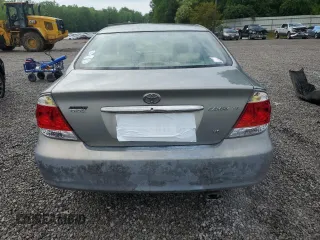 2006 Toyota Camry LE z VIN 4T1BF32K06U621520, wystawiony jako Copart lot #54069555 z przebiegiem 195 499 mil mil oraz Szkoda całkowita • Salvage title. Historia ofert i sprzedaży dostępna na DreamBid. Obrazek 6.