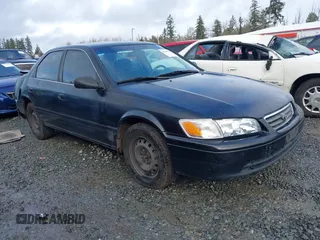 2000 Toyota Camry CE z VIN JT2BG22K3Y0395990, wystawiony jako IAAI lot #41616274 z przebiegiem 394 189 mil mil oraz . Historia ofert i sprzedaży dostępna na DreamBid. Obrazek 1.