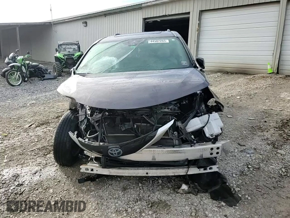 2021 Toyota Sienna XSE with VIN 5TDDSKFCXMS010689, listed as a Copart auction lot 44507265 with 114,432 mi miles and Salvage Title. Bid and sale history available at carsss.com. Image 15.
