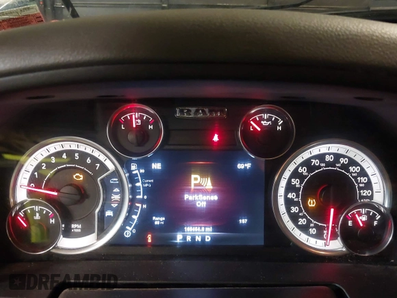 2013 Ram 2500 SLT z VIN 3C6TR5JT1DG566895, wystawiony jako IAAI lot #42096955 z przebiegiem 168 454 mil mil oraz . Historia ofert i sprzedaży dostępna na DreamBid. Obrazek 7.