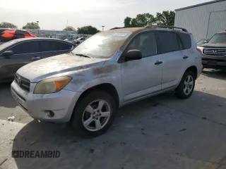 2008 Toyota RAV4 with VIN JTMZD33V686055839, listed as a Copart auction lot 53322815 with 184,498 mi miles and Clean Title. Bid and sale history available at carsss.com. Image 1.
