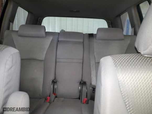 2006 Toyota Highlander w/3rd Row with VIN JTEDP21A960095596, listed as a Copart auction lot 42136015 with 343,056 mi miles and Clean Title. Bid and sale history available at carsss.com. Image 10.