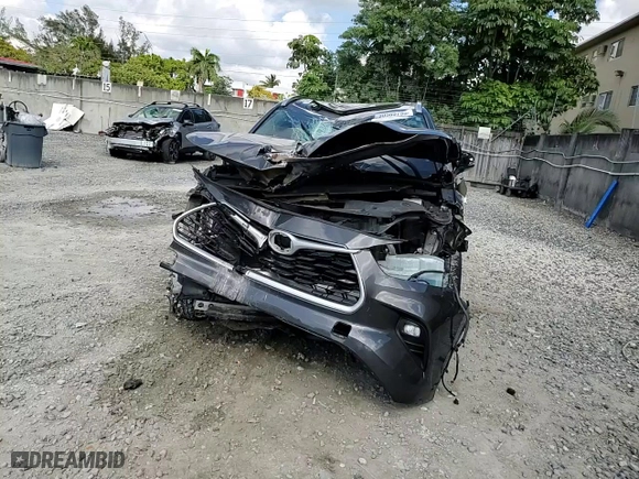 2020 Toyota Highlander XLE with VIN 5TDGZRAH4LS022288, listed as a Copart auction lot 50589795 with 64,994 mi miles and Non Repairable. Bid and sale history available at carsss.com. Image 12.