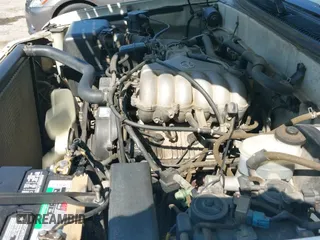 2001 Toyota Tundra SR5 with VIN 5TBRN34121S167383, listed as a IAAI auction lot 42588277 with 201,803 mi miles and . Bid and sale history available at DreamBid. Image 12.
