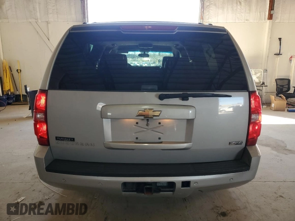 2009 Chevrolet Suburban 2LT с VIN 1GNFK26399J118063, выставлен на аукционе Copart как лот 47014765 с пробегом 239 209 миль миль и Списание • Salvage title. История ставок и продаж доступна на DreamBid. Изображение 6.