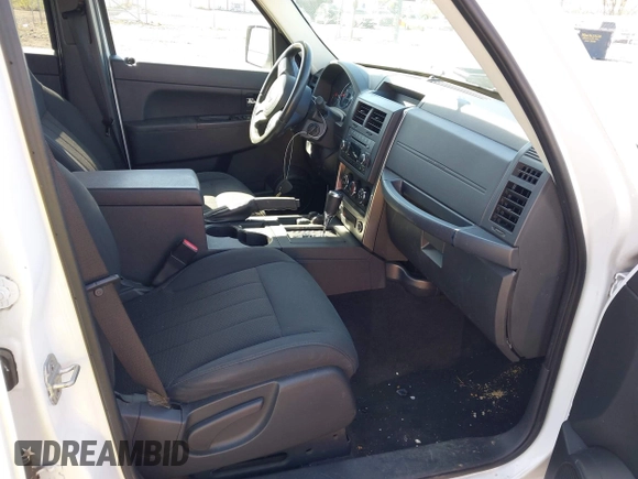 2011 Jeep Liberty Sport with VIN 1J4PN2GK3BW513417, listed as a IAAI auction lot 42082176 with 490,897 mi miles. Bid and sale history available at carsss.com. Image 5.