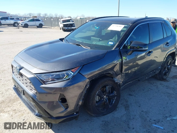2021 Toyota RAV4 Hybrid XSE with VIN 4T3E6RFV5MU057078, listed as a IAAI auction lot 41718381 with 65,797 mi miles. Bid and sale history available at carsss.com. Image 17.