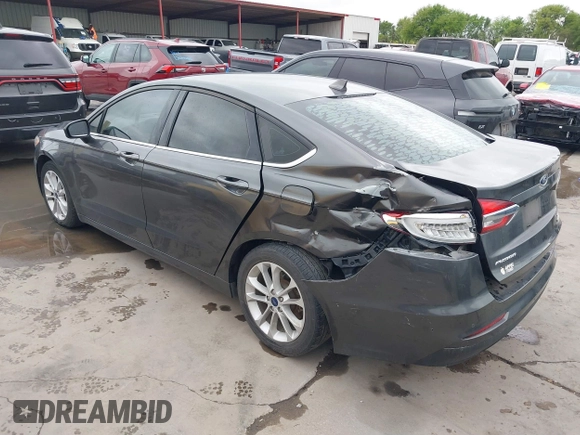 2020 Ford Fusion SE with VIN 3FA6P0HD2LR188589, listed as a IAAI auction lot 41894122 with 96,238 mi miles. Bid and sale history available at carsss.com. Image 3.