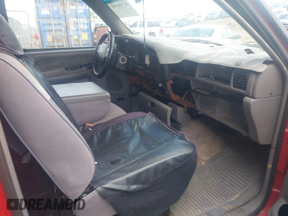 1995 Dodge 1500 z VIN 3B7HC13Z1SG707391, wystawiony jako IAAI lot #42248244 z przebiegiem 206 361 mil mil oraz . Historia ofert i sprzedaży dostępna na DreamBid. Obrazek 5.