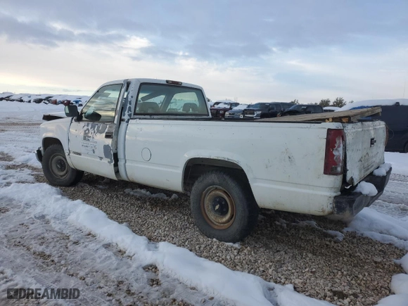 1994 Chevrolet C/K 2500 with VIN 1GCFC24K9RE267520, listed as a Copart auction lot 75743514 with 122,682 mi miles and Clean Title. Bid and sale history available at carsss.com. Image 2.