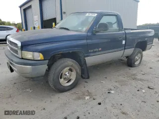 2001 Dodge Ram 1500 with VIN 1B7HF16Y81S774099, listed as a Copart auction lot 70673934 with 0 mi miles and Salvage Title. Bid and sale history available at carsss.com. Image 1.