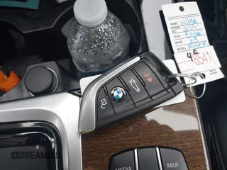 2019 BMW X3 xDrive30i z VIN 5UXTR9C56KLD92631, wystawiony jako IAAI lot #42200178 z przebiegiem 38 666 mil mil oraz . Historia ofert i sprzedaży dostępna na DreamBid. Obrazek 11.