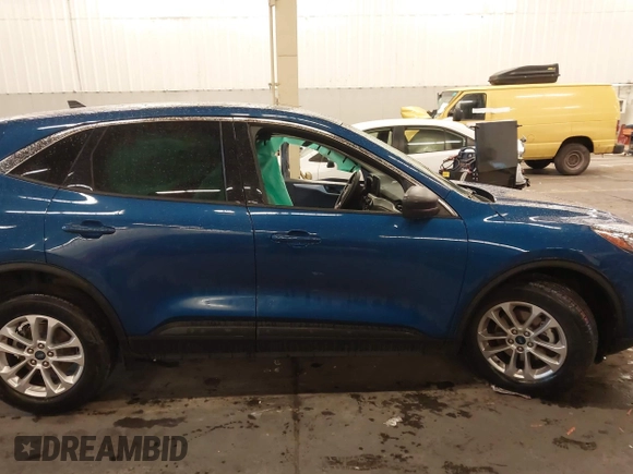 2022 Ford Escape SE z VIN 1FMCU9G69NUB98928, wystawiony jako IAAI lot #41074945 z przebiegiem 8 479 mil mil oraz . Historia ofert i sprzedaży dostępna na DreamBid. Obrazek 13.