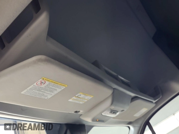 2020 Ford Transit Cargo z VIN 1FTBR1XG3LKB79165, wystawiony jako IAAI lot #42763042 z przebiegiem 140 992 mil mil oraz . Historia ofert i sprzedaży dostępna na DreamBid. Obrazek 3.