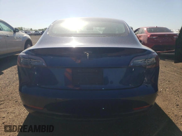 2022 Tesla Model 3 z VIN 5YJ3E1EA4NF304558, wystawiony jako Copart lot #57415935 z przebiegiem 101 771 mil mil oraz Czysty tytuł • Clean title. Historia ofert i sprzedaży dostępna na DreamBid. Obrazek 6.