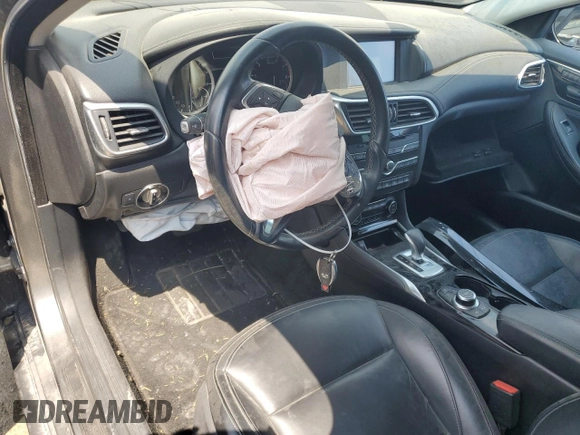 2017 Infiniti QX30 Luxury z VIN SJKCH5CP7HA033964, wystawiony jako Copart lot #56758195 z przebiegiem 92 253 mil mil oraz Szkoda całkowita • Salvage title. Historia ofert i sprzedaży dostępna na DreamBid. Obrazek 8.