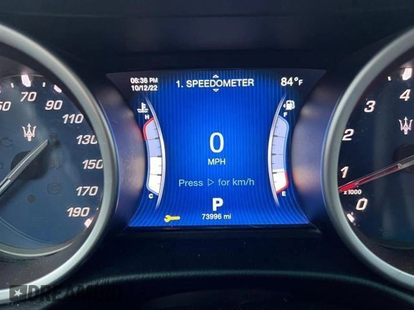 2015 Maserati Ghibli z VIN ZAM57XSA2F1159438, wystawiony jako Copart lot #49187735 z przebiegiem 73 996 mil mil oraz Szkoda całkowita • Salvage title. Historia ofert i sprzedaży dostępna na DreamBid. Obrazek 7.